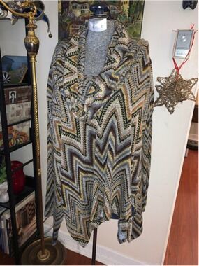 Women's Maternal America Maternity top XL Grey Brown Chevron Knit
